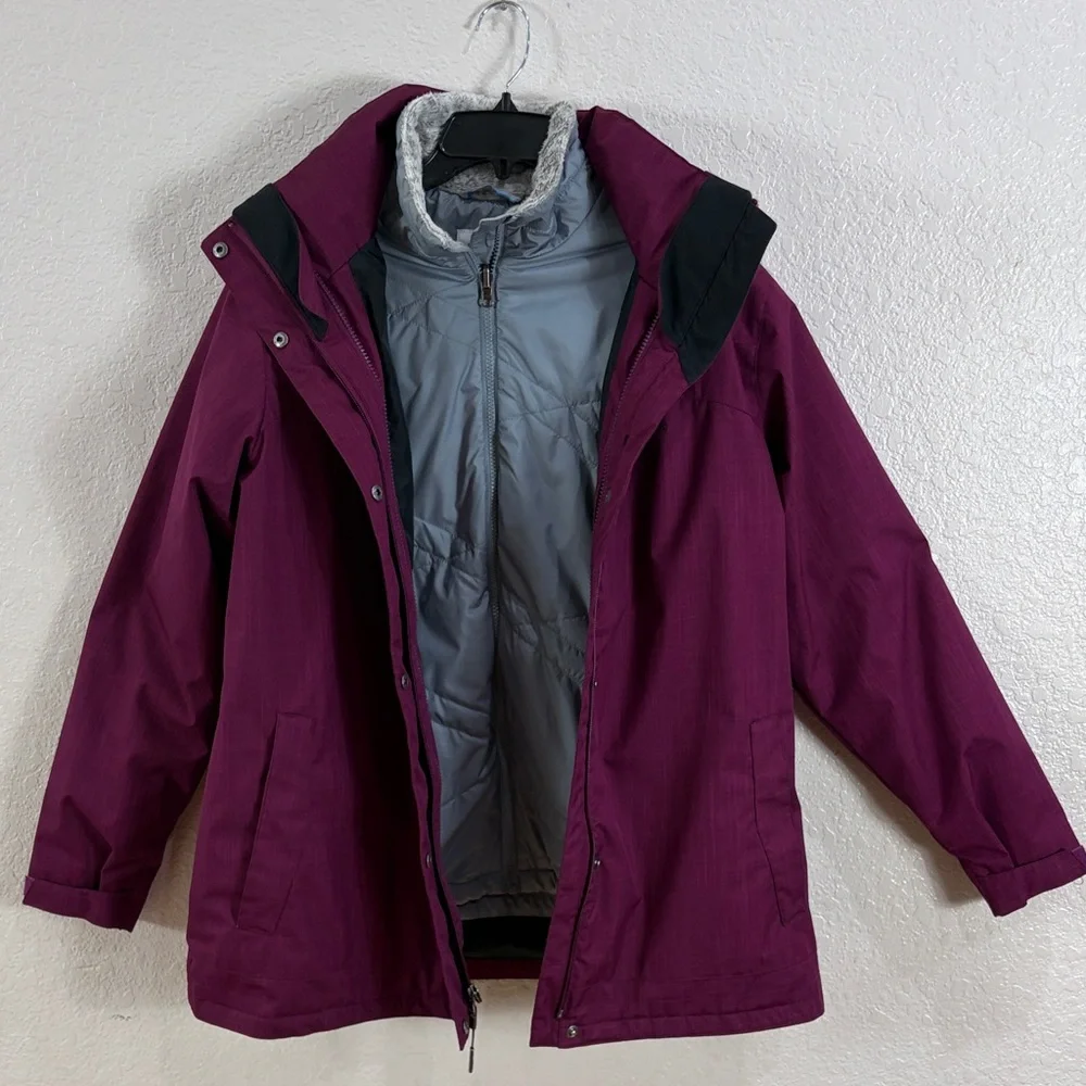 Columbia Maroon Hooded Jacket - Picture 10 of 17